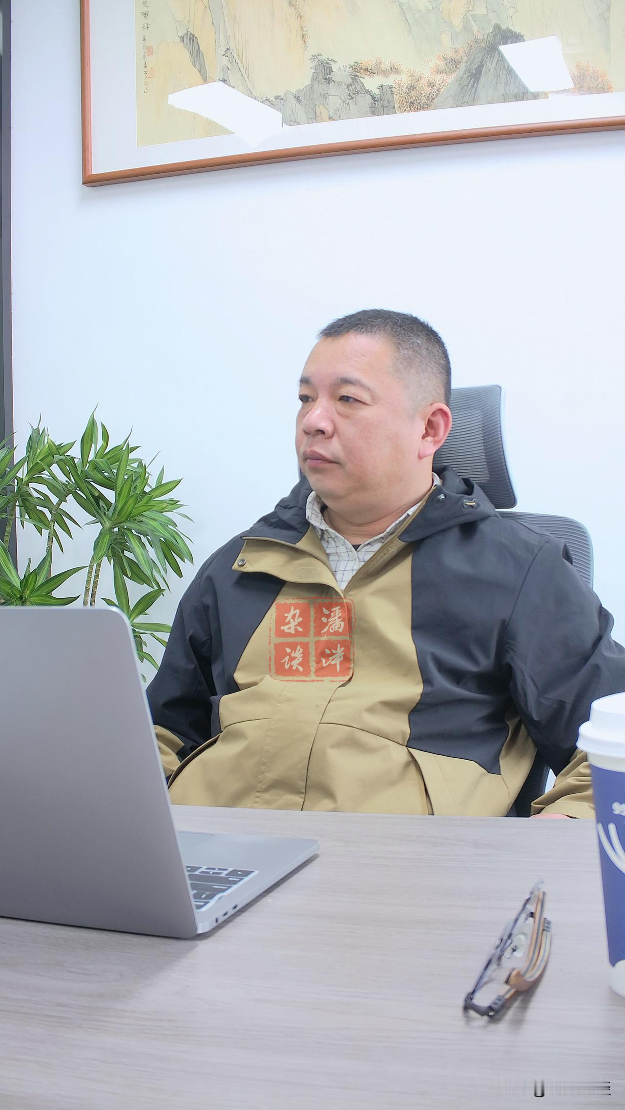 你能解决的事，你急什么？
你不能解决的事，你又急什么？
不管多大的事情，最后都会