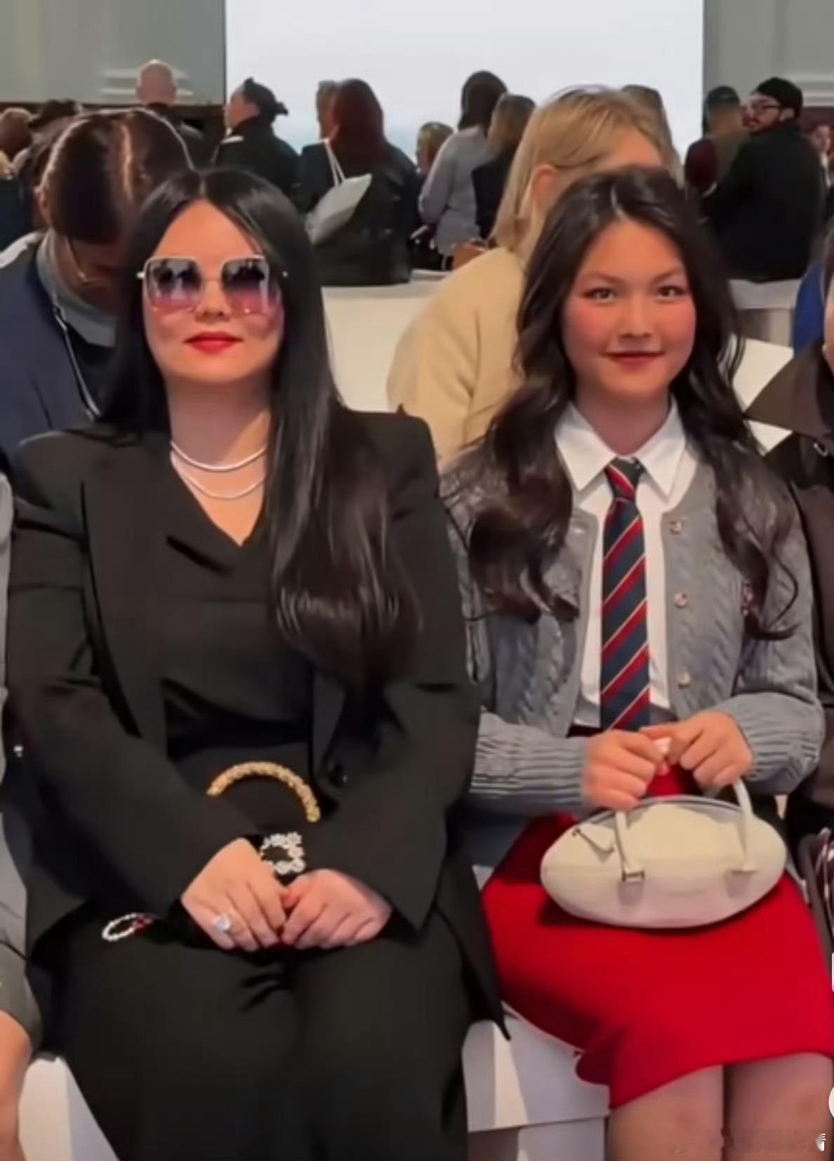 王诗龄音腔口音李湘周也事件，又牵扯出那句话是谁说的了，女儿看秀李湘肯定全程不离左