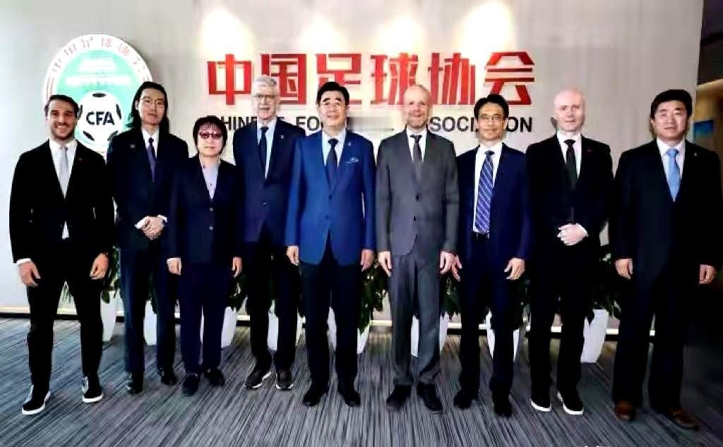 中国足球这回真不一样了，有人撑腰的感觉就是爽。

宋凯在北京直接对话国际足联秘书
