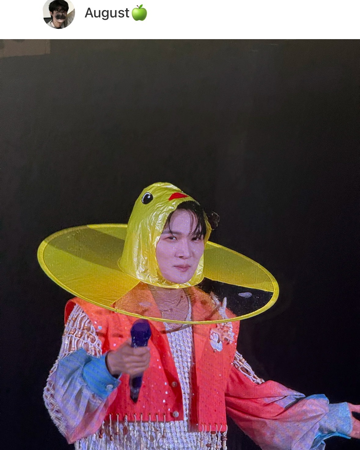 周深演唱会新造型又有了，又心疼又好笑[允悲] ​​​