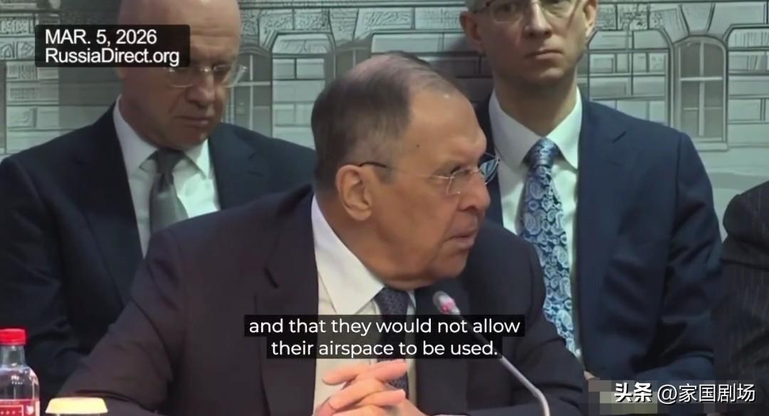 俄罗斯外长拉夫罗夫公开谴责海湾国家软弱无能：

许多阿拉伯君主国曾公开表示，不应