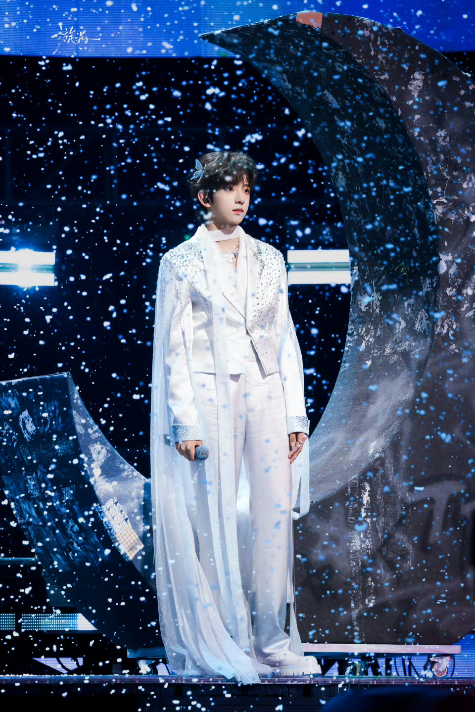 我家爱豆说啥了 “不要害怕成长”                        