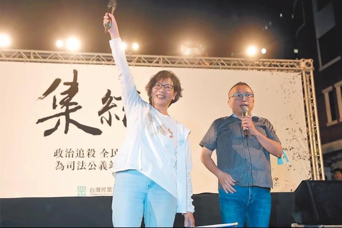 柯美蘭嗆蔡壁如勿谈论柯爸病情，蔡壁如这样回应！
日前，蔡壁如公开表示，有朋友带着