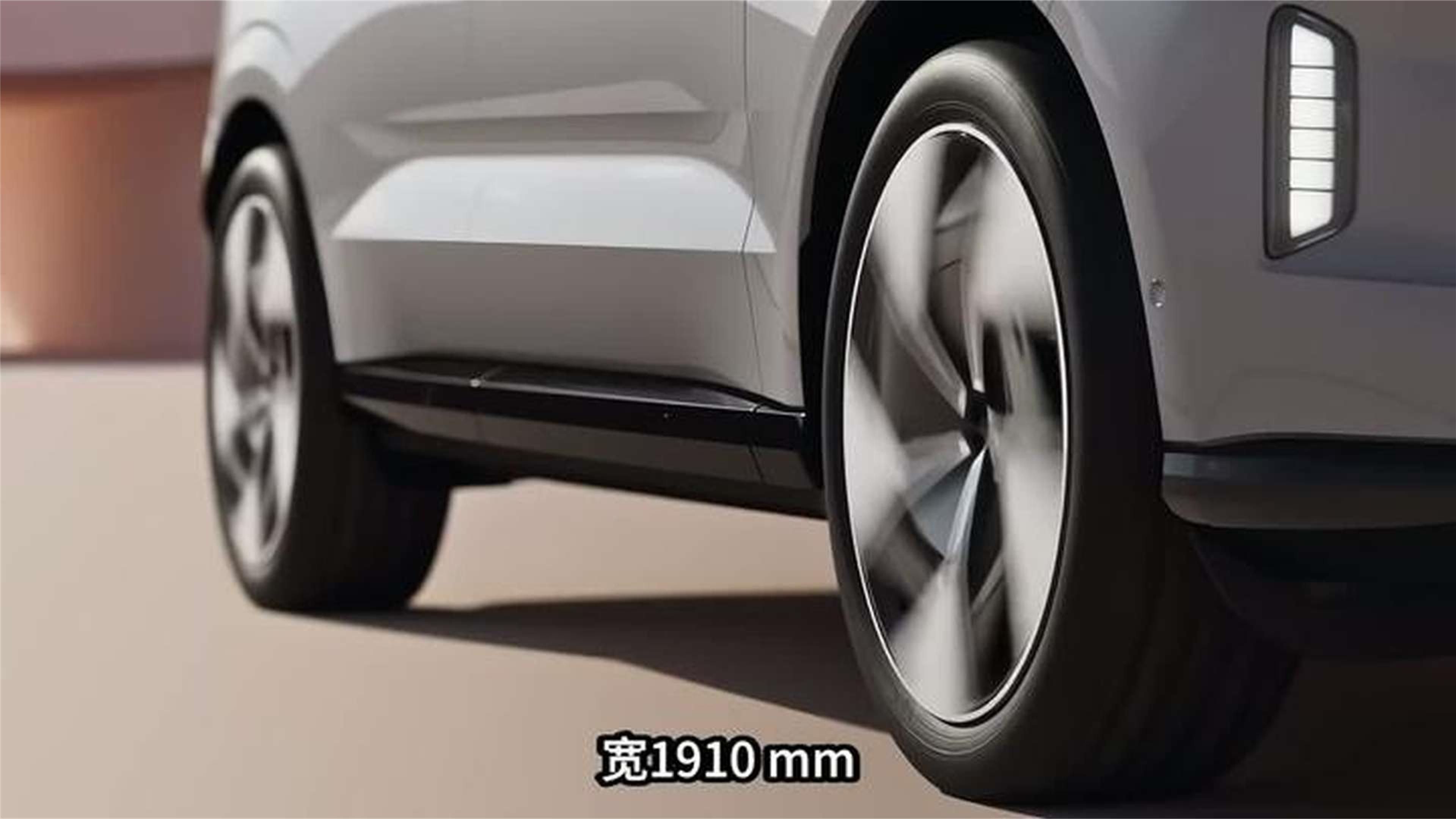 上汽荣威家越07纯电版完成申报：大五座布局，轴距达2908