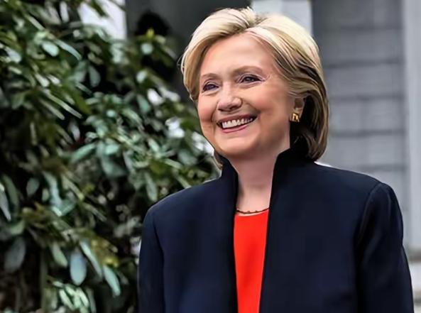 有一件事很搞笑，俄乌冲突因俄罗斯与北约的矛盾而爆发，如今美方想调停这场冲突，而在