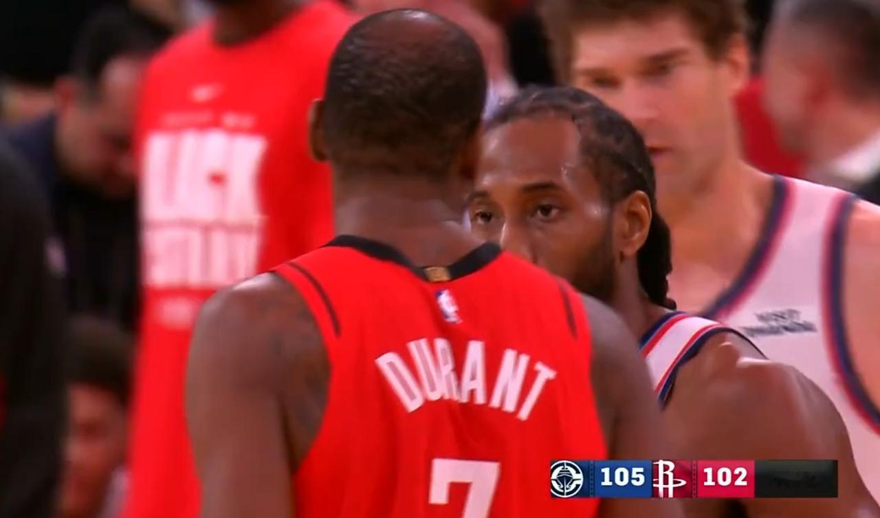 对于快船来说，这真是一场来之不易的胜利！
前三节的快船真是看的人眼前一黑，当时小