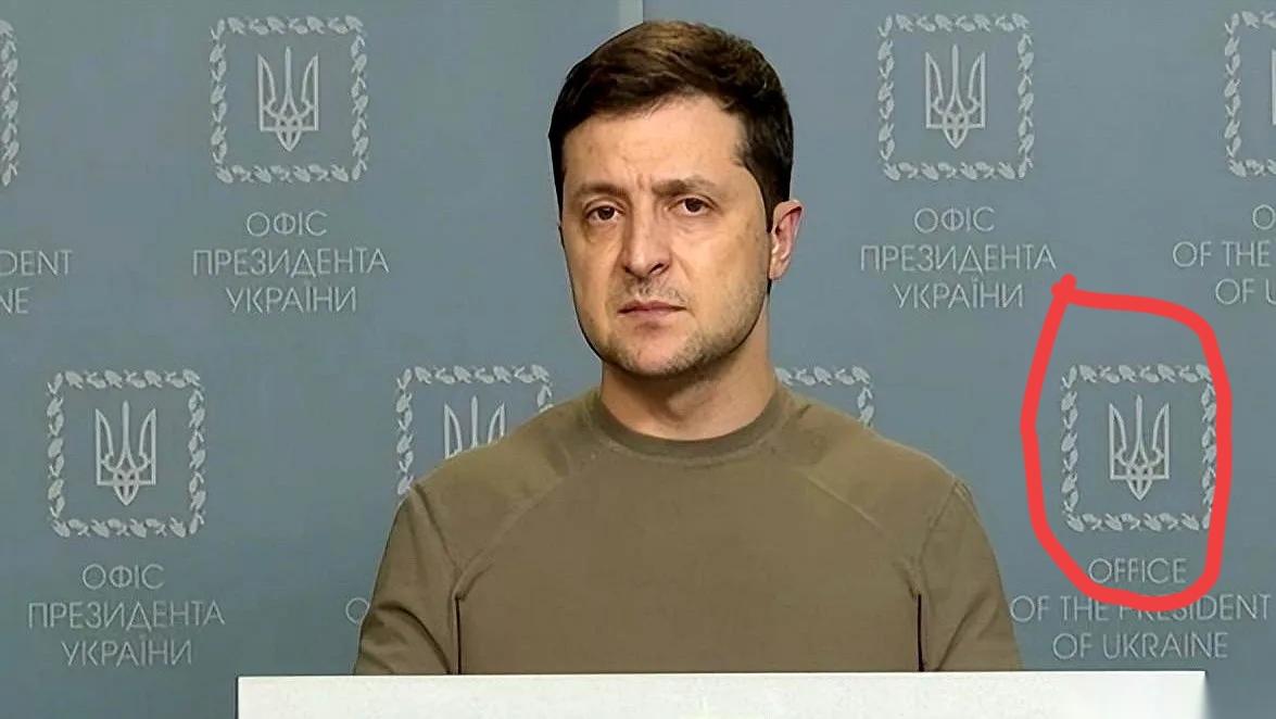 看到泽连斯基派人来的消息
我没忍住
笑出了声。

想起当年的马达西奇，那是真金白