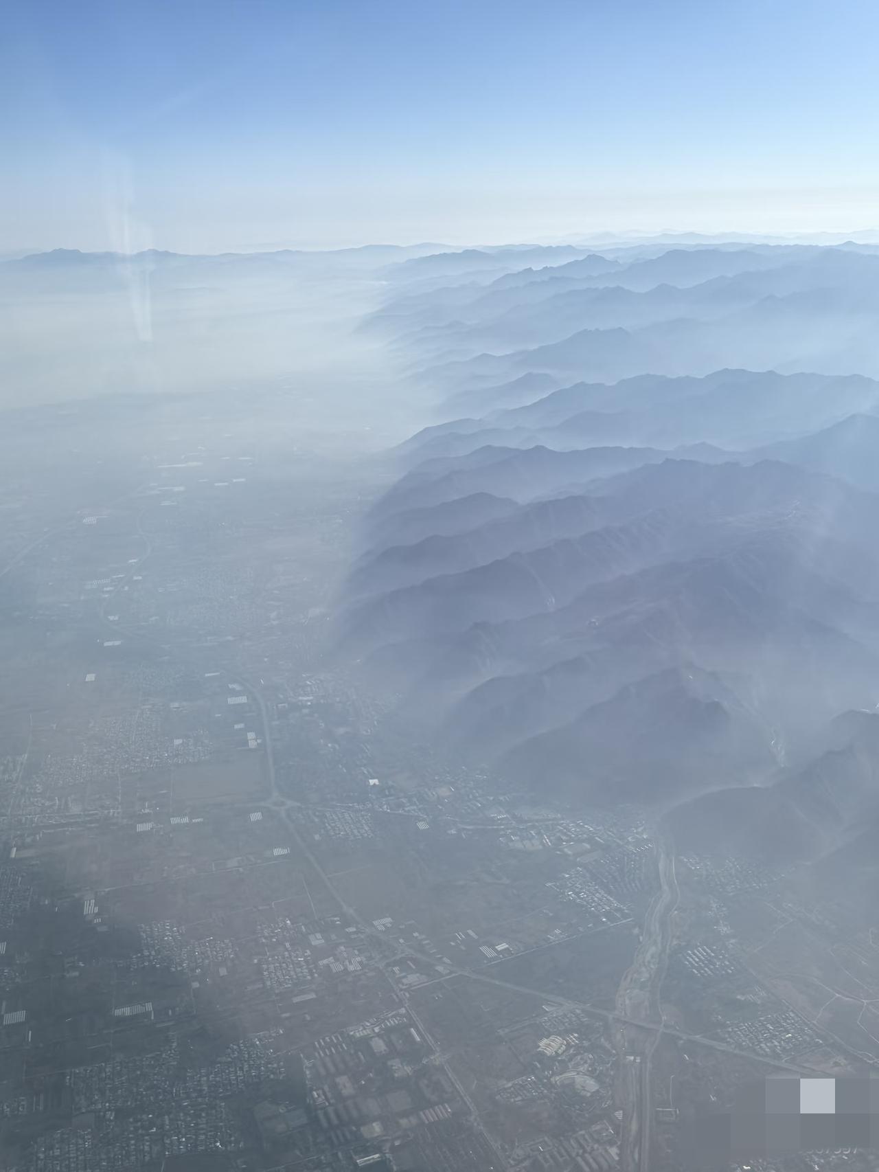 换个视角看秦岭和西安，才能真正感受到靠山这个词的含金量[呲牙]