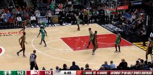 NBA赛场之经典小打大，穆雷军训波神，还连续三次打成，波神很受伤吧？
  穆雷作