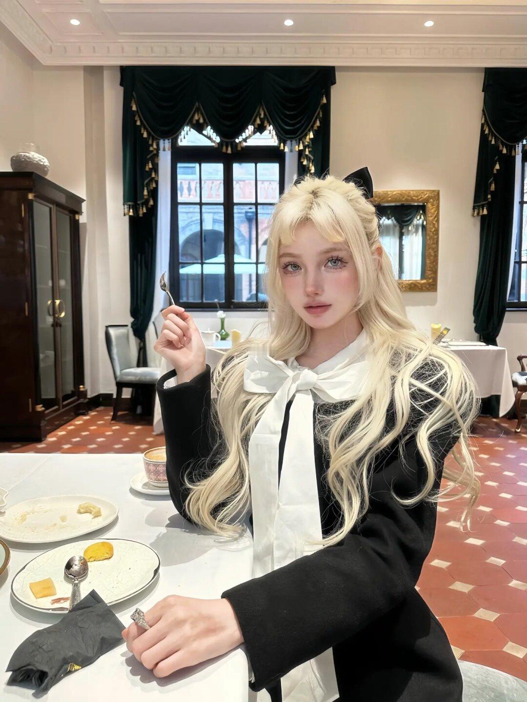 ♡.°⑅ 𝙱𝚊𝚛𝚋𝚒𝚎'𝚜 𝙳𝚊𝚝𝚎 🍽️