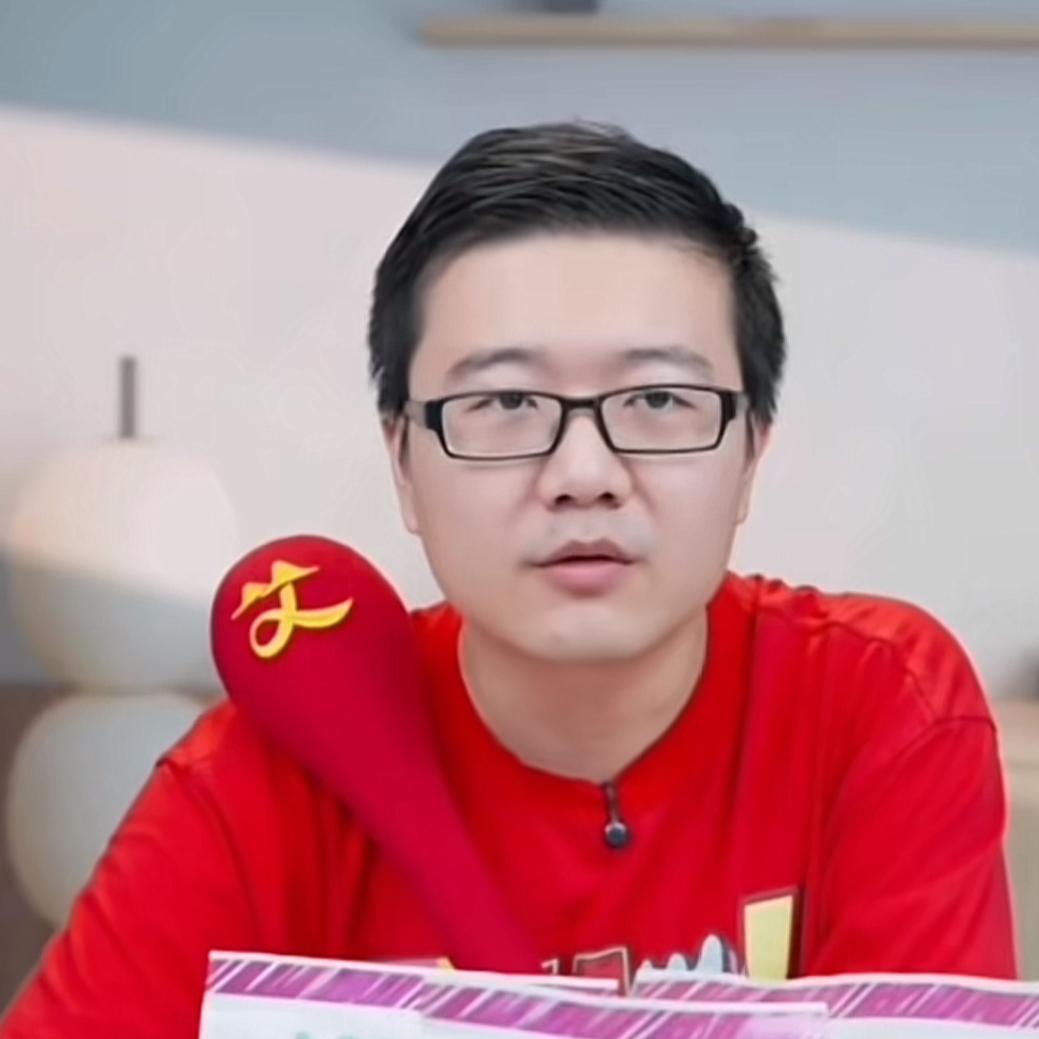 国乒现代史上，号称最强正手的八员“虎将”：

1，马龙（六边形战士）
——正手属