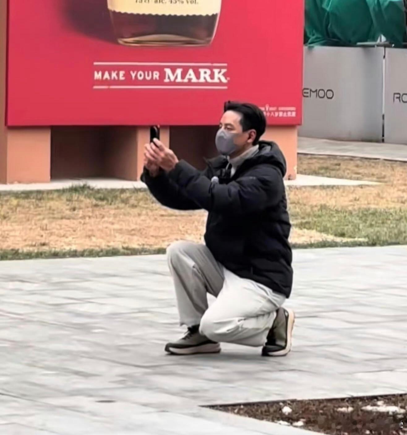 吴彦祖用的是小米17 Ultra？你们觉得他会是小米新的代言人吗？ 