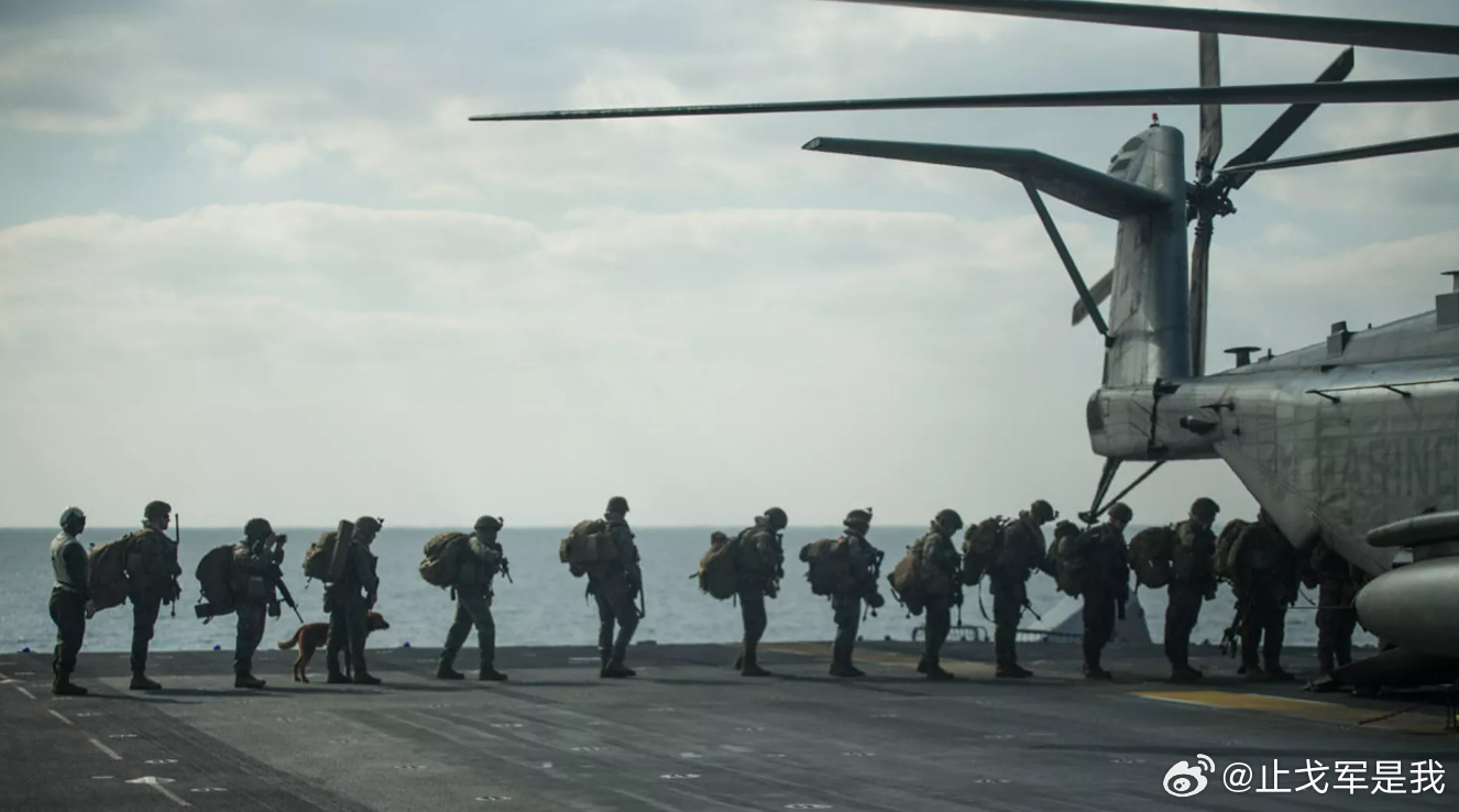 2200名美军正从日本赶往中东美国再也无法同时打两场战争了，现在打个伊朗几乎把印