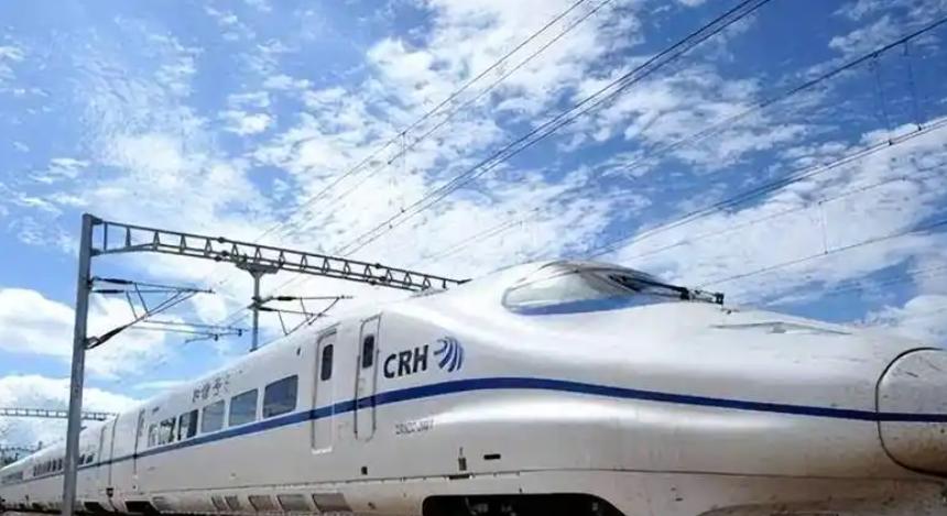 中国这次没上桌。波兰320公里高铁招标，西门子、阿尔斯通、塔尔戈、日立全到了，唯