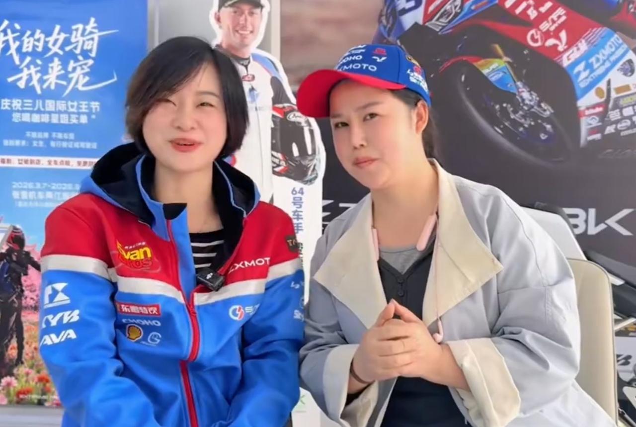 张雪背后的女人！

张雪机车夺冠后，媒体都在深挖张雪的奋斗史，讲述张雪的逆袭之路