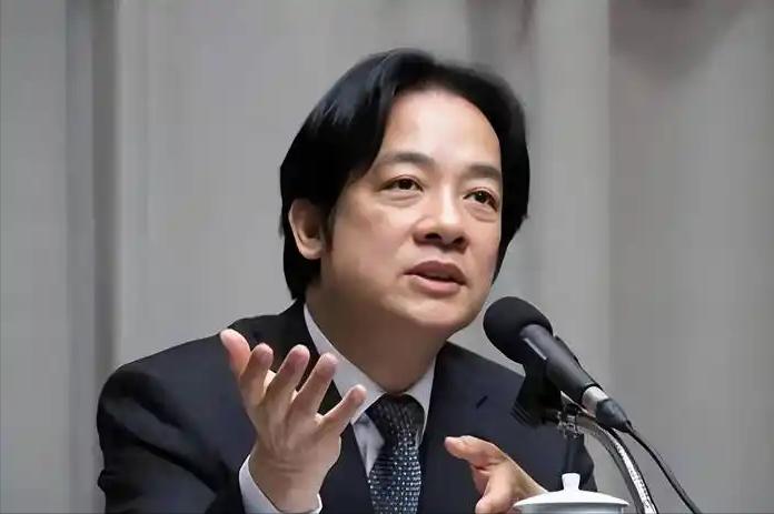 很多人以为统一台湾会是一个惊天动地的早晨，导弹齐飞、万船齐发。但我要告诉你一个反