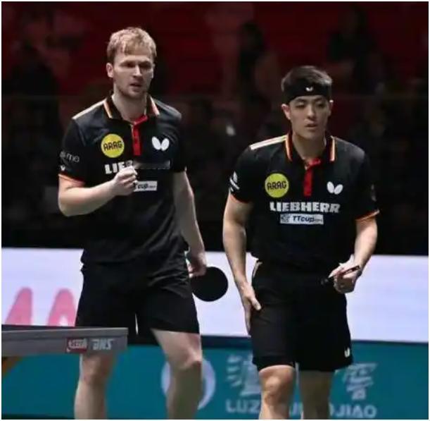 WTT总决赛男单首轮，德国两员大将全被淘汰。
邱党1-4大勒布伦，out!
杜达