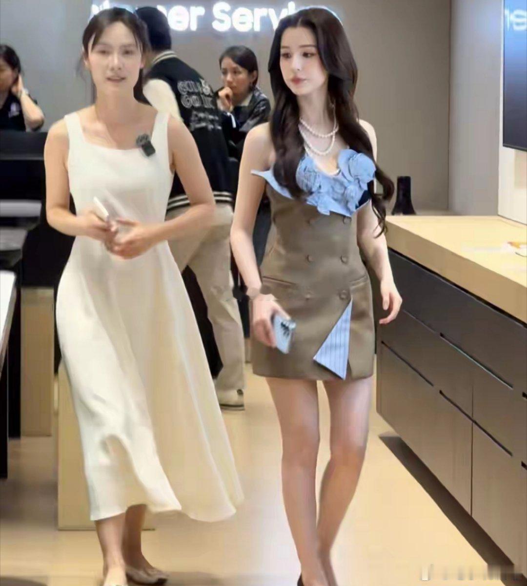 新疆不只有热巴娜扎，她的颜值也被低估了。 