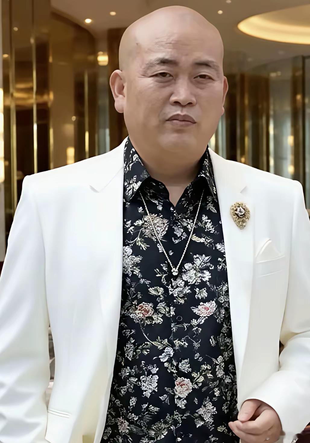 释永信被调查或跟经济无关那与什么有关？杀人放火？看他面相也是能干的出来，细思极恐