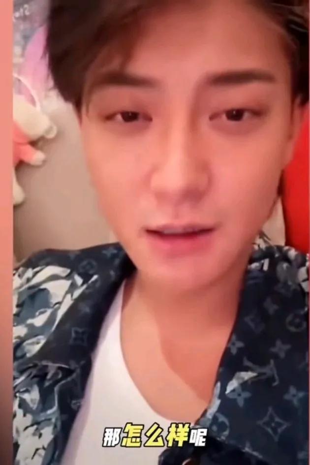 黄子韬仗着自己的导师位 肆意淘汰选手
好几个选手公开diss
现在俩夫妻说什么“