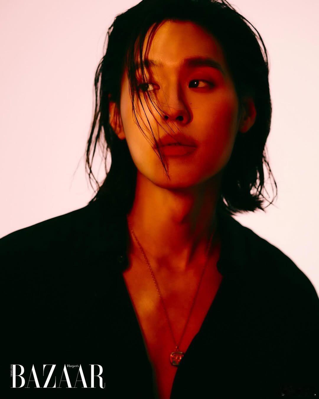 马群耀闯祸会传染 笑晕！和初见现场，礼数周到、低头有礼，"咚"的一声打破了所有客