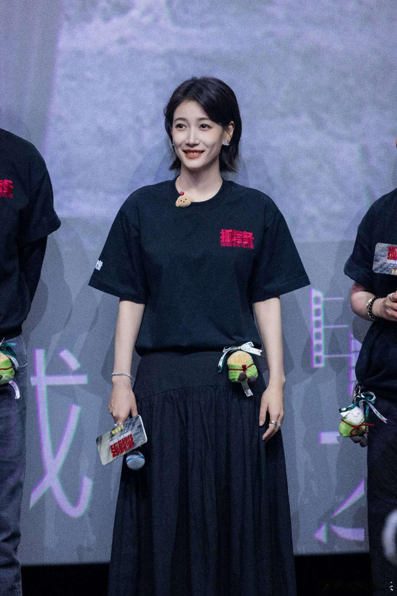 啜妮生图状态啜妮生图路透状态电影抓特务 啜妮生图路透状态好绝！《抓特务》片场的她