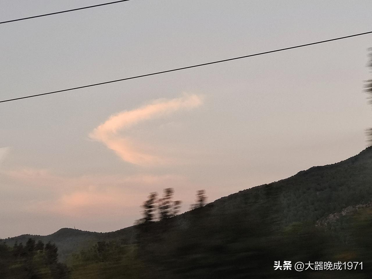 人品重如山
说法有些偏
良心比金贵
现实又不对
不是在抬杠
现实非这样
如今做人