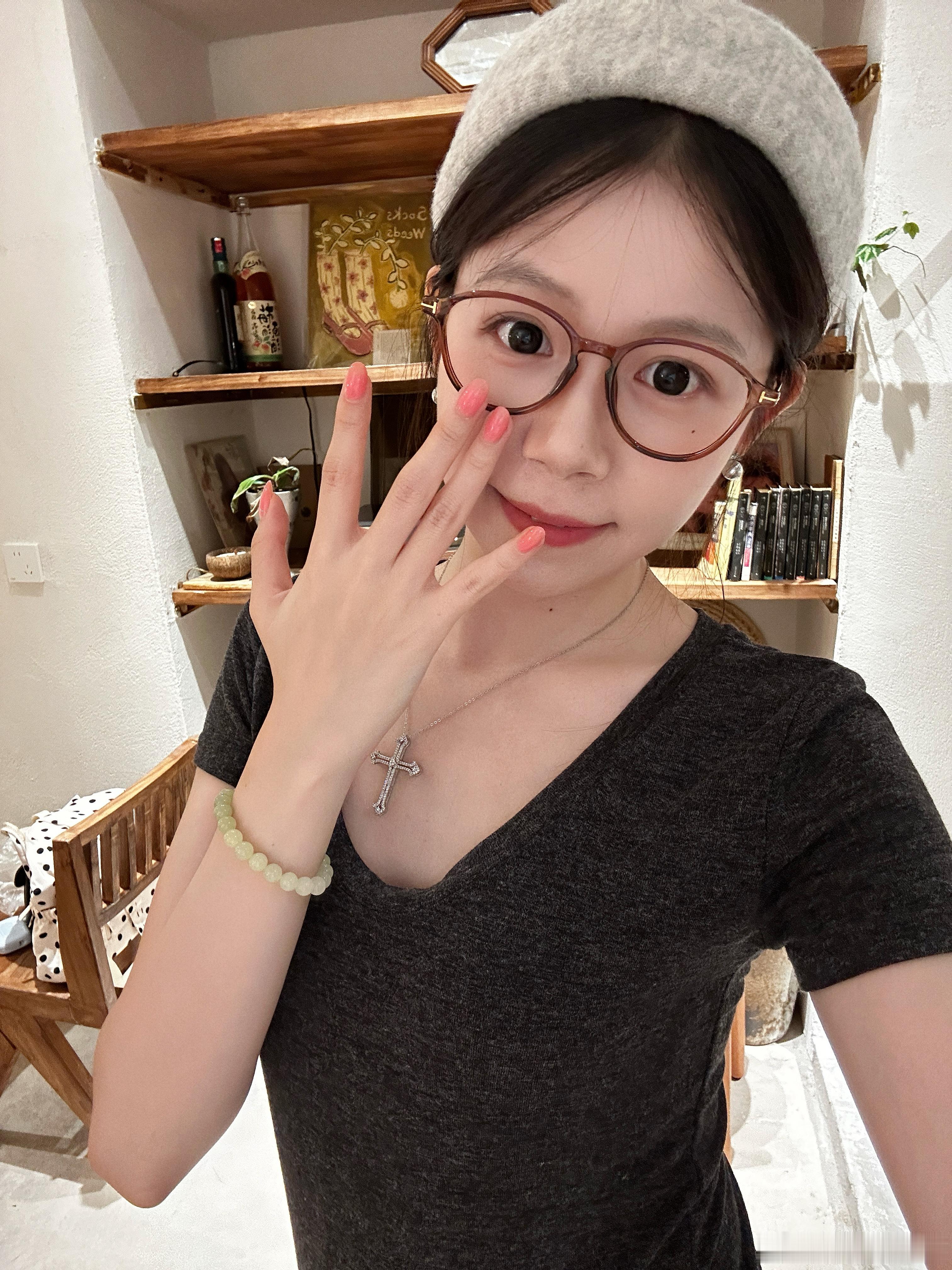 萌萌的上线(^.^) 