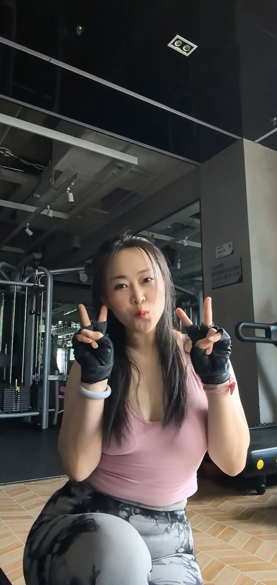 我从不后悔我选择的每一步，一直都是我心甘情愿的，如果从来一次我还是会那...