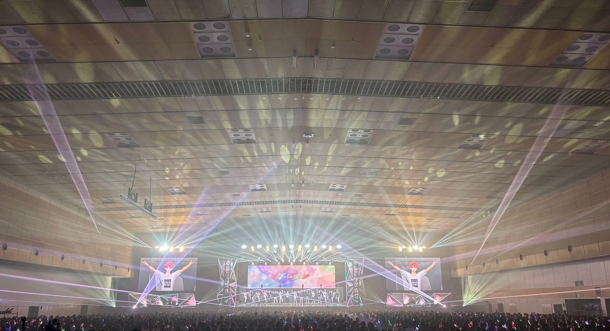 idolish7[超话]idolish7偶像星愿爱娜娜 【VISIBLIVE T