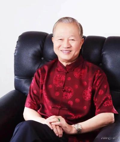 曾仕强先生说：“一个人活到五十岁回头一看，会发现一路走来好像都有一只手的安排，让