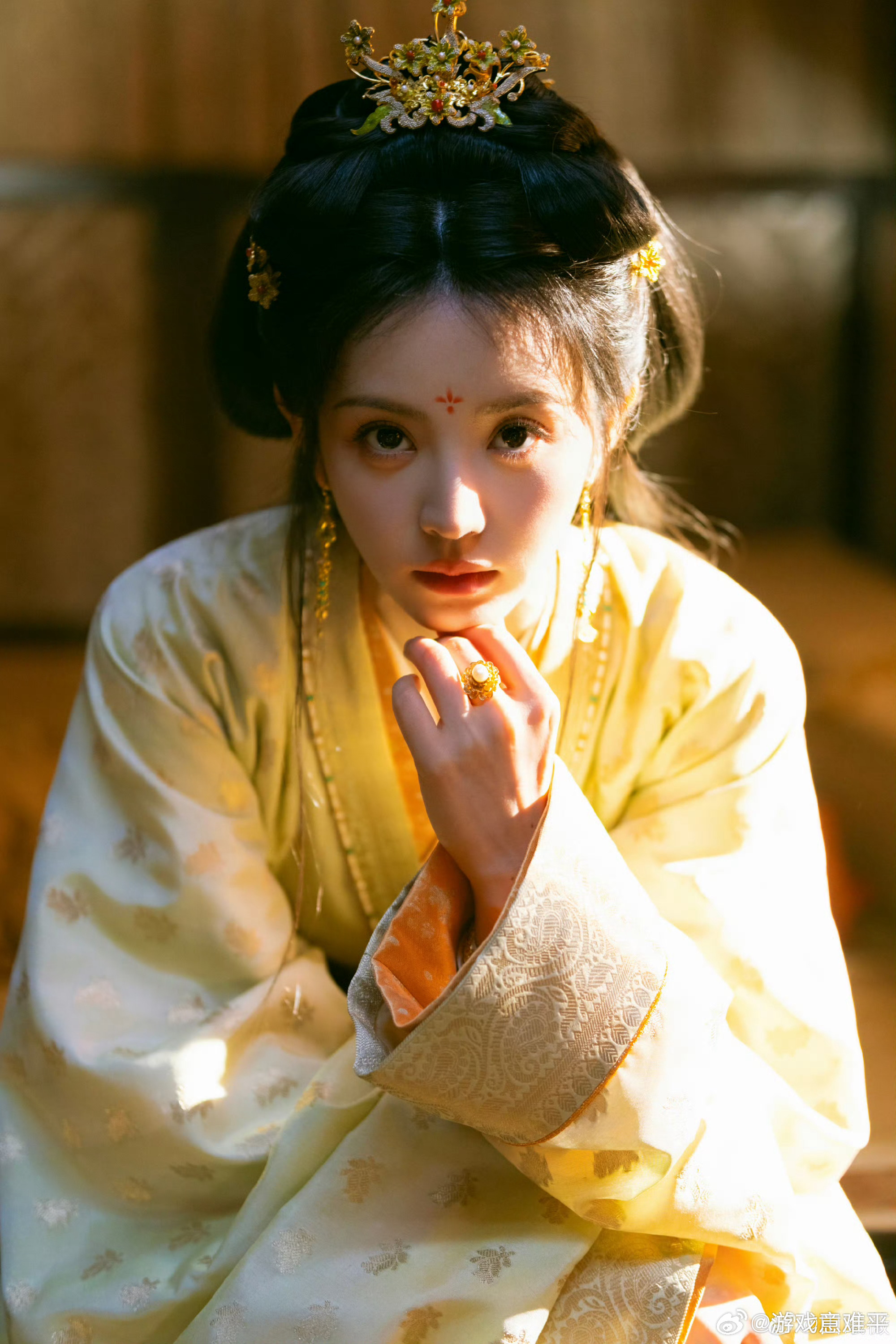 田曦薇嫁金钗宣发节奏小田儿演的嫁金钗要开播了，真是期待住了，不知道小田又会带给我