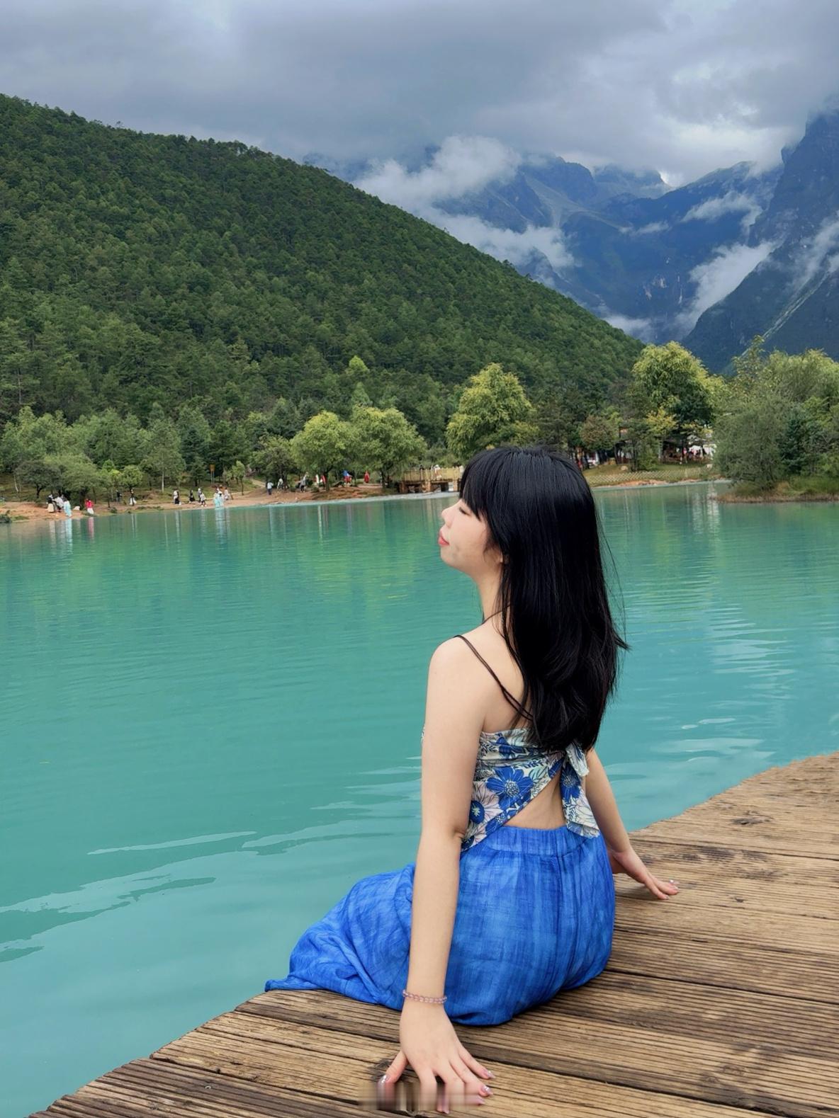 有点蓝💙  ​​​