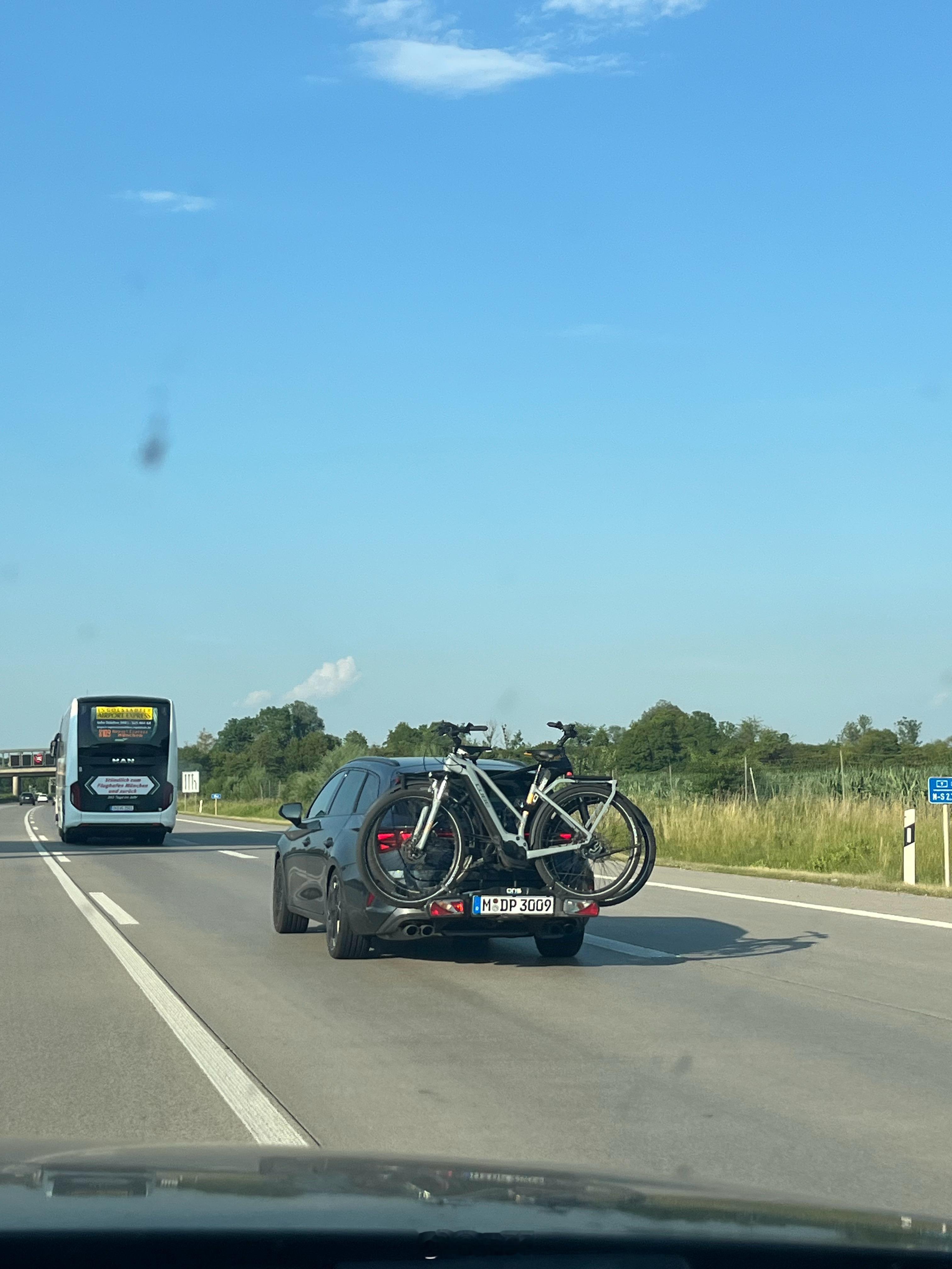 以后欧洲会不会满大街中国车拖着中国Ebike 