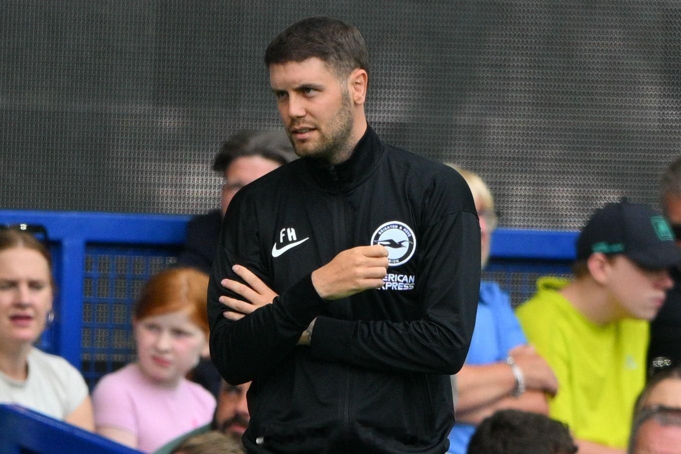 布莱顿主帅赫尔泽勒展望联赛杯：阿森纳是夺冠热门但杯赛五五开，我们还不知道加布里埃