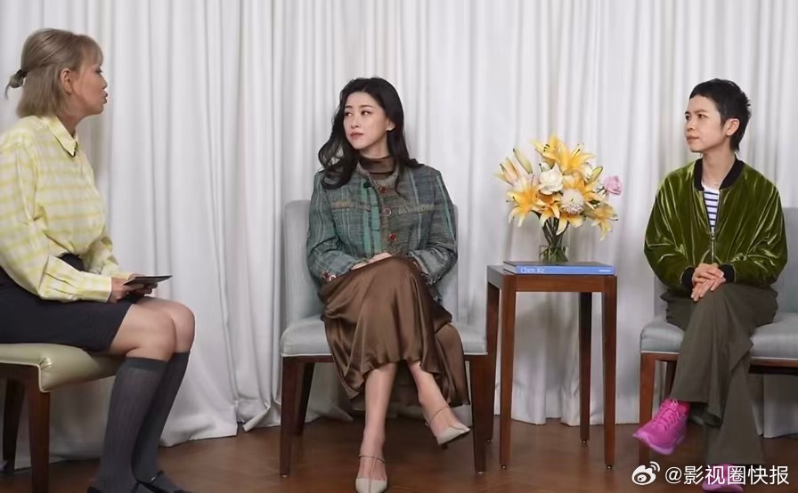 朱珠不接受出演18岁的角色 朱珠与陈可对谈时表态，拒绝18岁少女角色，觉得青春特