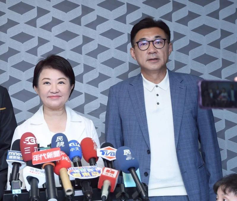 卢秀燕不选党主席  国民党陷入乱局

823大罢免案落幕，国民党主席改选成为政坛