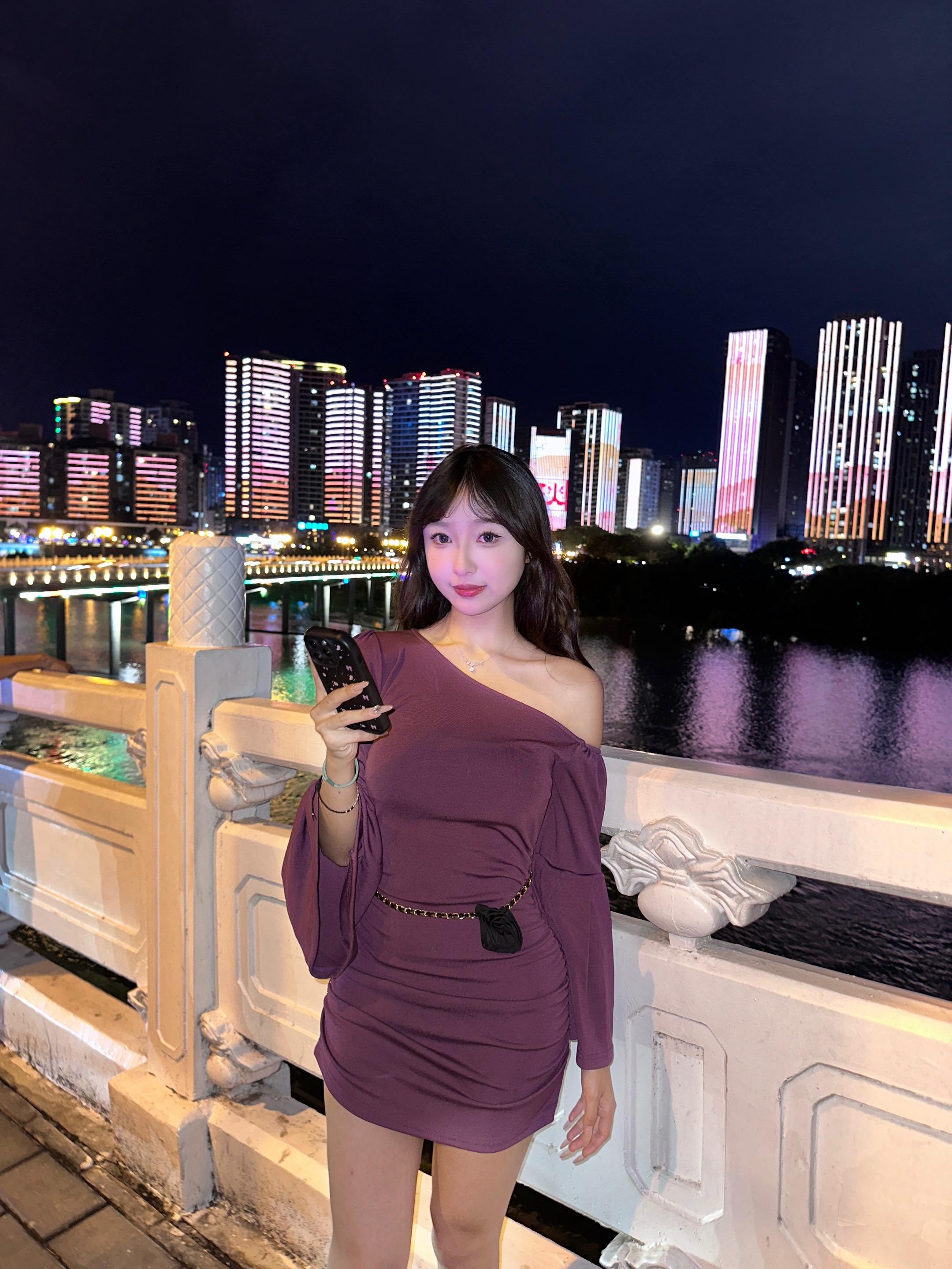 围着我转就行了 你哪来这么多自己的事情要干