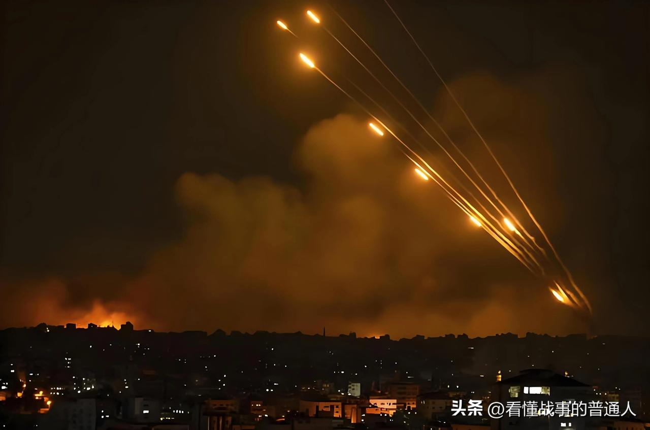 还是开打了！以色列率先动手，美国随后跟进，这个剧本特朗普早就写好了——让以色列第