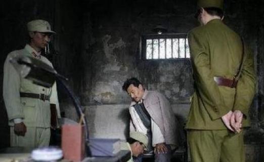 1935年，方志敏因被警卫员魏灿发出卖而被捕，半年后英勇就义。那么问题来了，那个