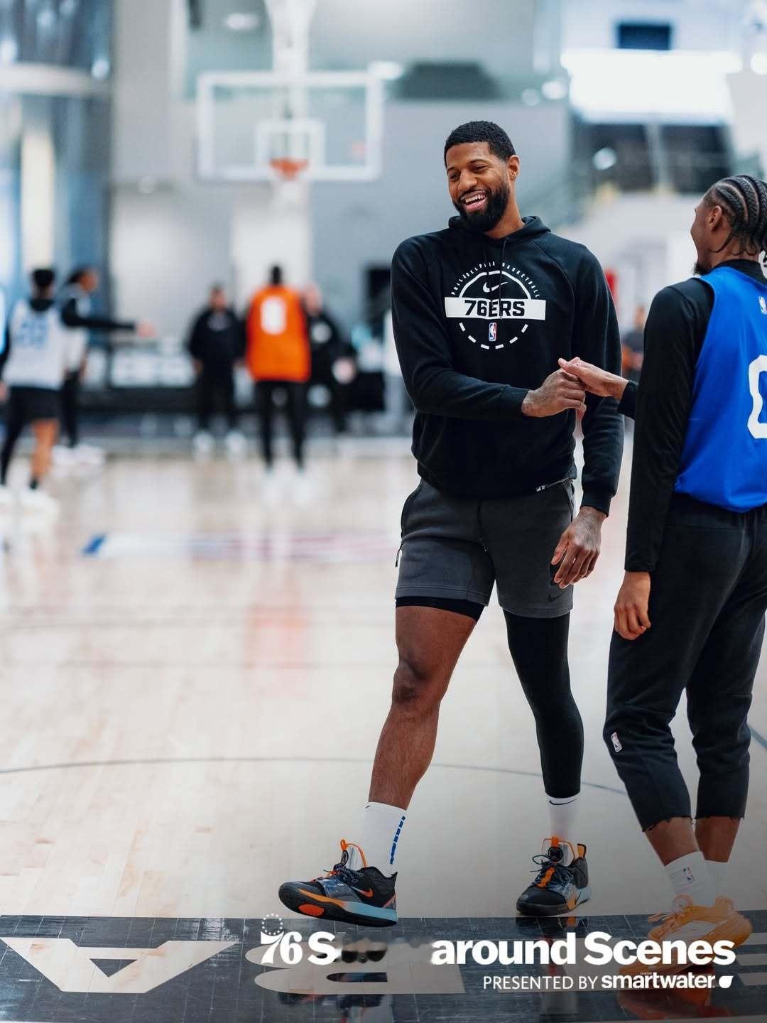 Game day in the big 🍎！费城76人官方更新动态，分享了一组