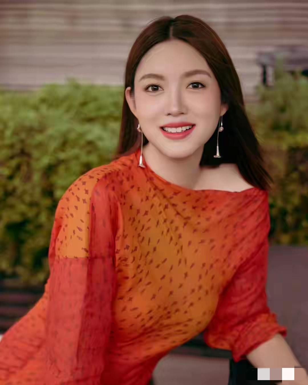 从世界小姐到人生赢家，张梓琳为何能活成女人艳羡的模样？
提起张梓琳，想必无人陌生