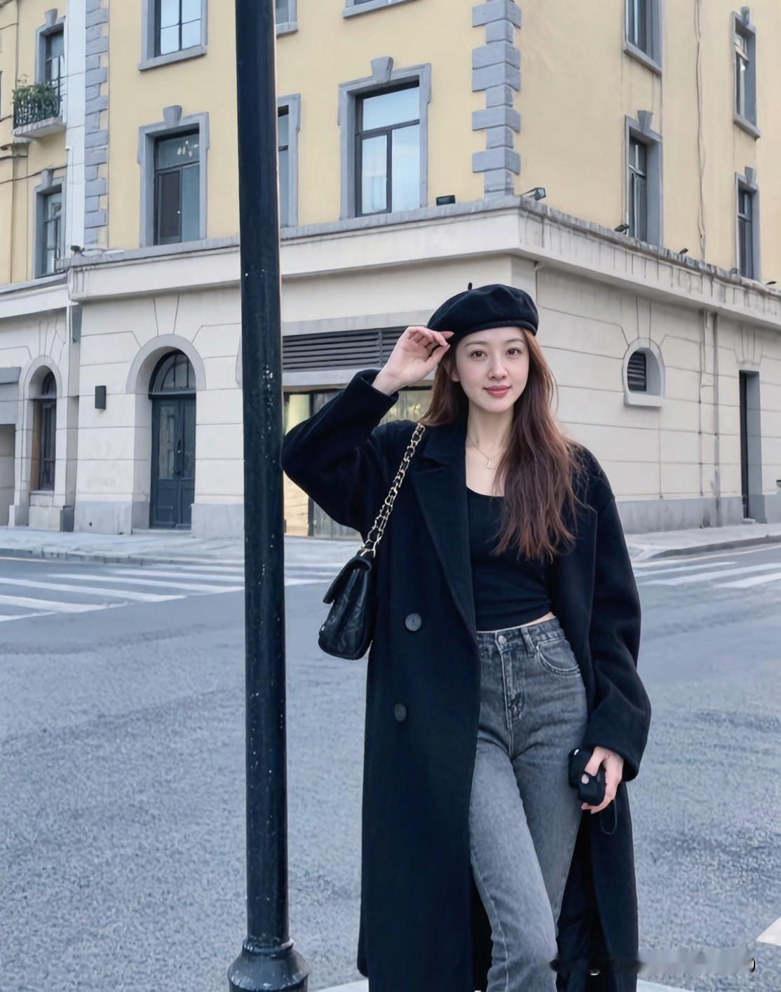 有时候，
选择离开一些人，
并非他们真的有问题，
而是和他们在一起时，
自己状态