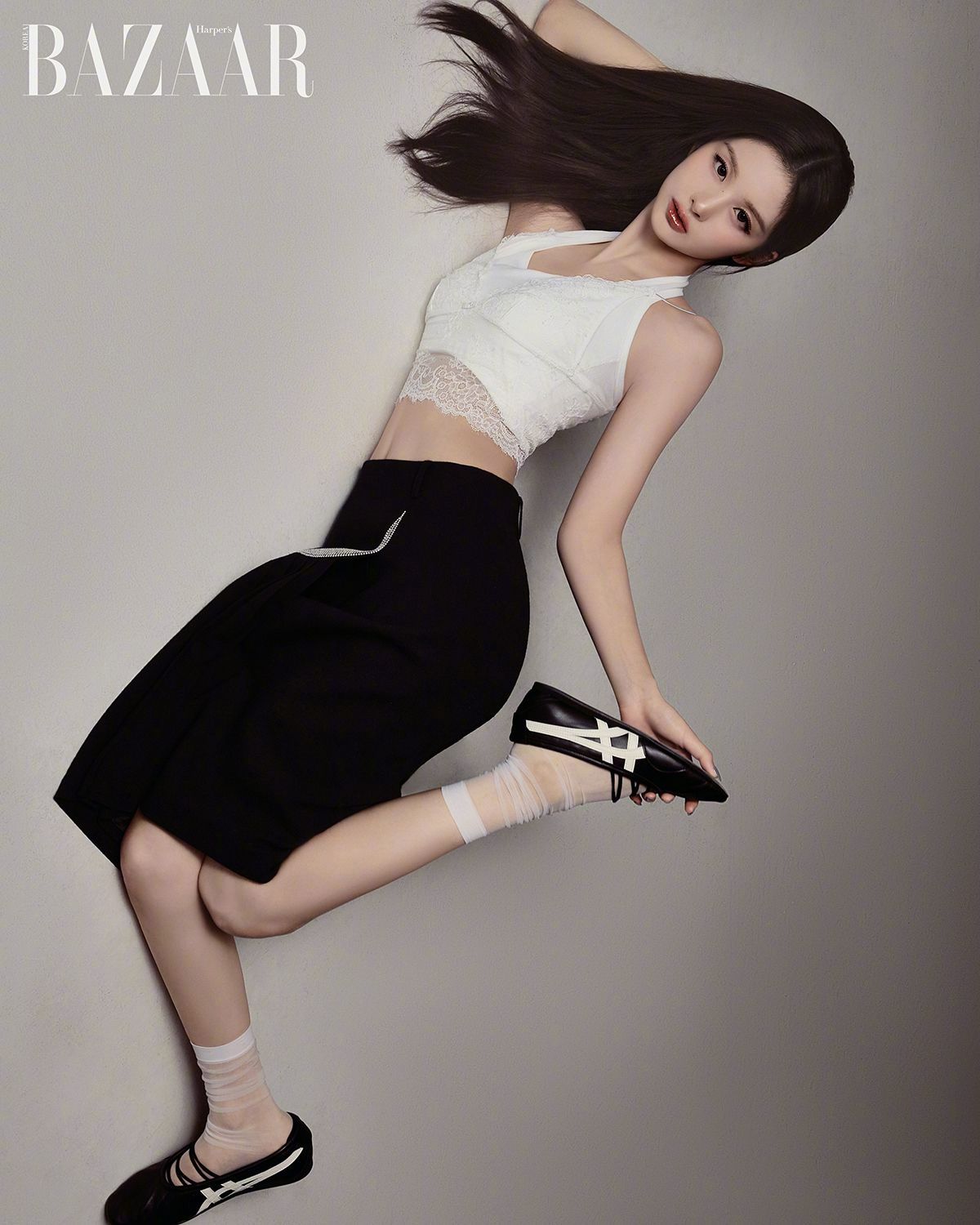 【Theqoo】NMIXX雪允《Harper's BAZAAR》时尚画报雪允