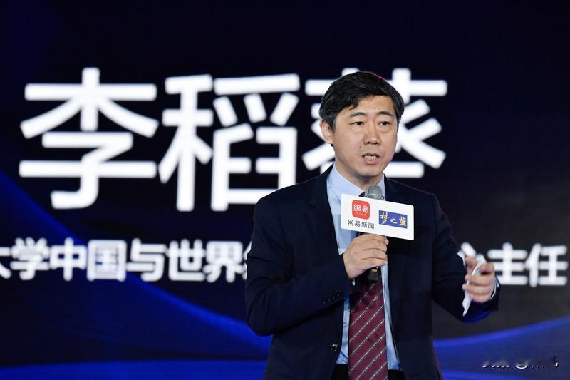 这教授怕是没被电动车在后面疯狂滴滴过，但凡有电动车从他身边过，有一半没让他慌张或