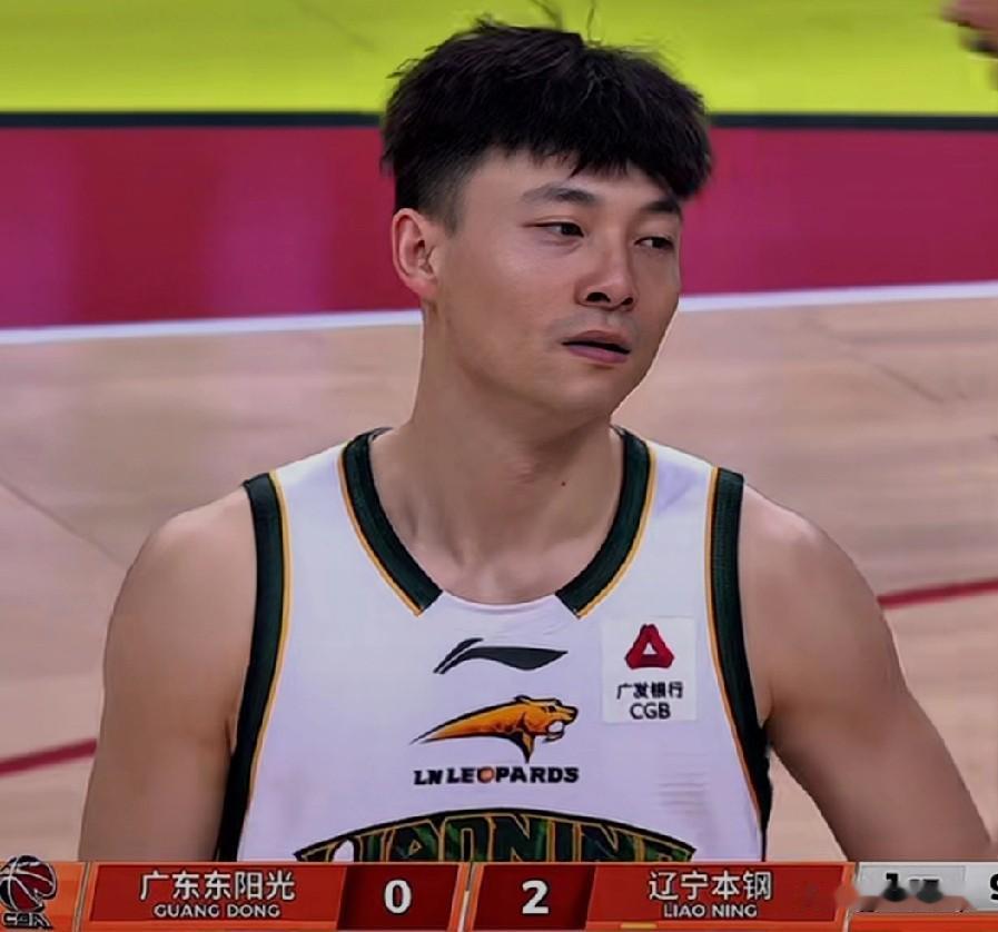 乌戈开发的鄢手骐
辽宁男篮自第二阶段开赛以来3场比赛全部获胜，加上第一阶段的最后