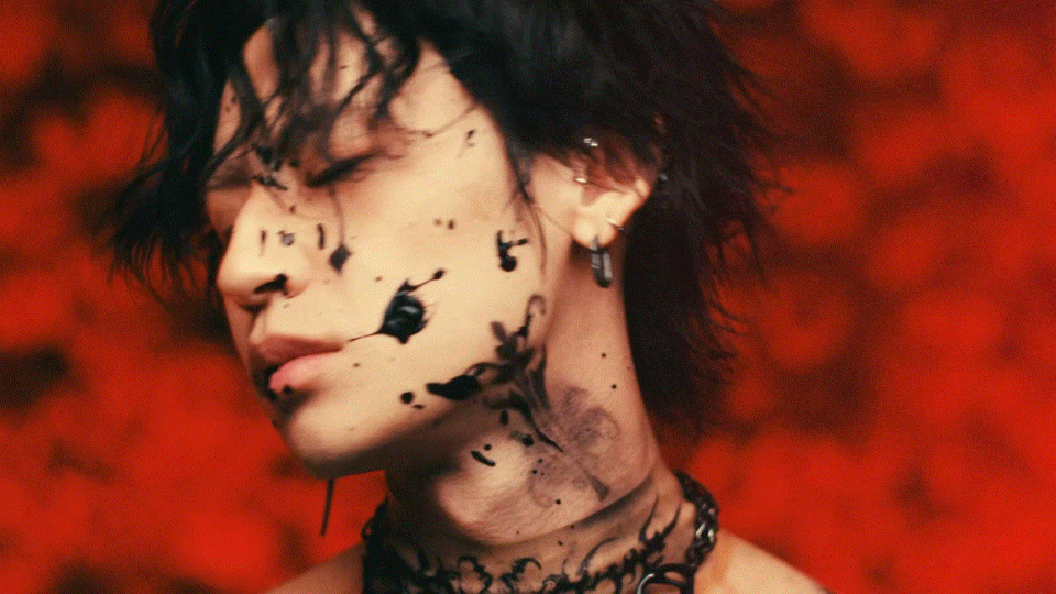 陈立农宣传小鬼新歌 农农的播放键已经为小鬼锁死，新歌循环一整天不嫌多。你是第几遍