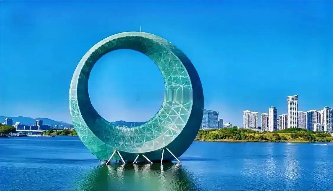 中国未来十大高薪行业一、量子计算研究员：年薪200万元。二、AI算法工程师/大模