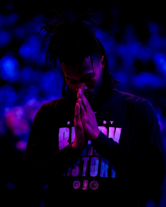 晚安马刺 把努力当成一种习惯，而不是三分钟热度。晚安刺蜜明天见晚安心语 ｜斯蒂芬