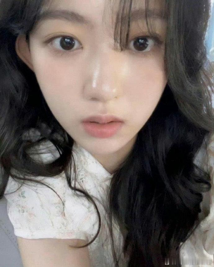 姜涩琪lami去看了泰妍演唱会姜涩琪 lami 一同观看泰妍演出，lami 和姐